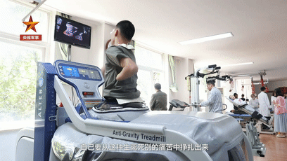 场上|在雷场上失去双手双眼的英雄,如今怎么样了?