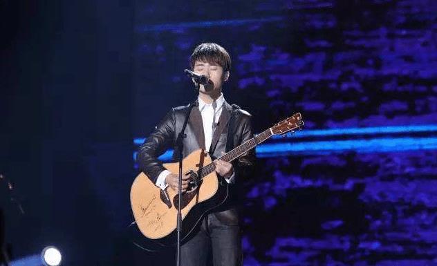 中国|他是《中国好声音》冠军,又参加别的节目夺冠,为何一直不温不火
