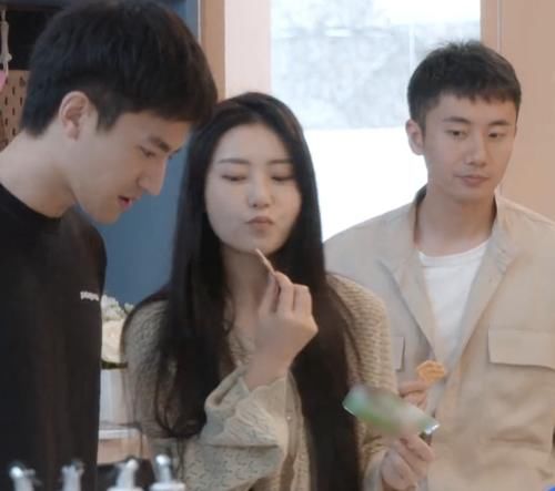  说话|心动的信号：难怪没人选女3郑琴心，煮粥提螺蛳粉，男生笑笑不说话