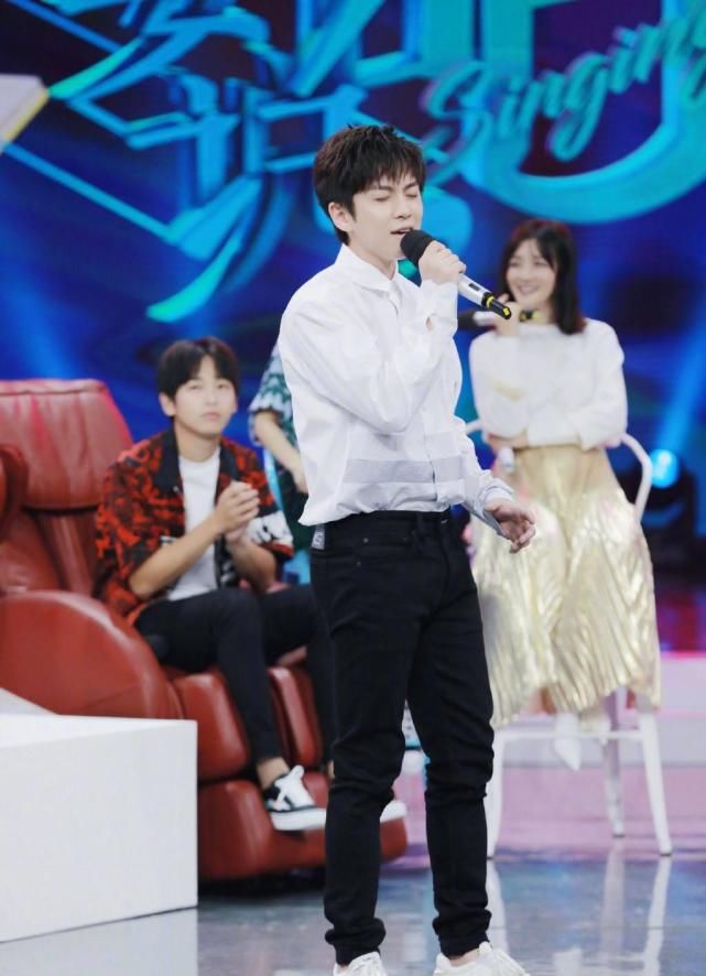  嘉宾|唯一一位连上《快本》一个月的嘉宾，亲爹为捧他斥巨资，结果毛用没有