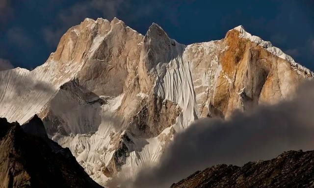  攀登|《隐秘的角落》这个名场面，还不及它一半刺激