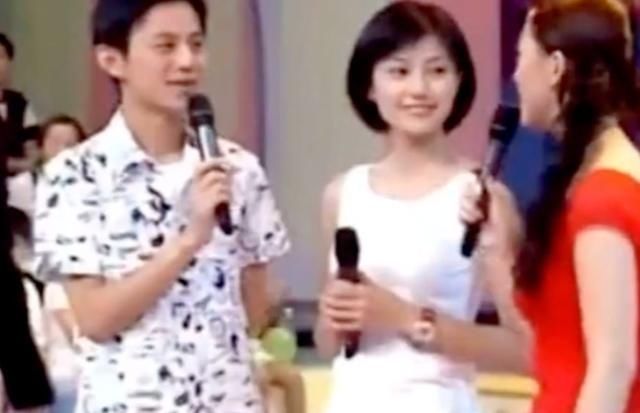  快乐大本营|谢娜初上《快本》只是丫鬟，24年前嘉宾更精彩，难怪李湘底气足