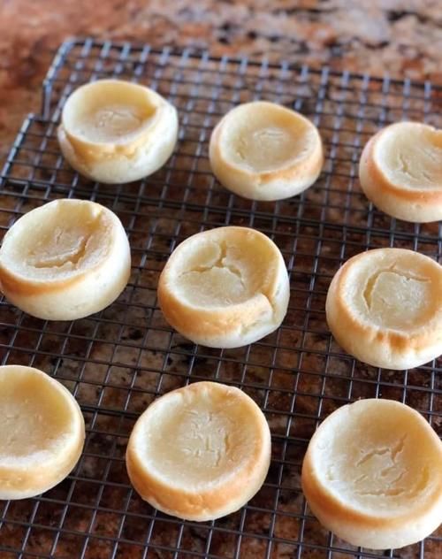 糯米粉|1把糯米粉，1个鸡蛋，拌一拌，烤一烤，外酥里糯，孩子抢着吃