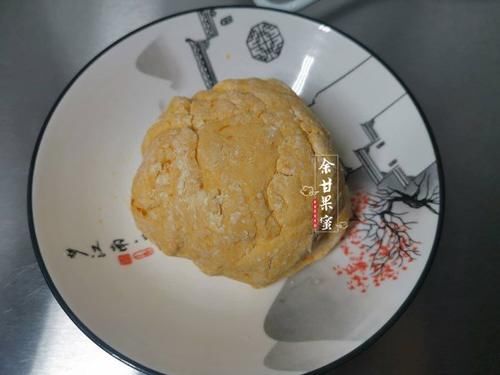  南瓜|秋天，南瓜正香甜，做成这早餐，热乎乎上桌，鲜甜味美，管饱