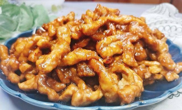 下饭|教你做家常京酱肉丝,口感纯正,肉丝嫩滑,酱香浓郁太下饭