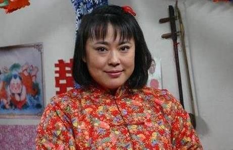  骗人|50岁李菁菁被曝与21岁老公诈骗千万，落泪回应：没骗人暂不退钱