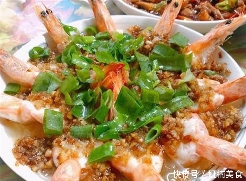 入味|海鲜季,此道蒸菜可常吃,鲜美入味,颜值高,中秋宴客不丢面!
