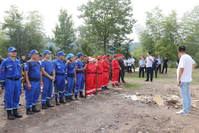 店老板娘|缉拿归案!三天四夜,上千人拉网搜山!