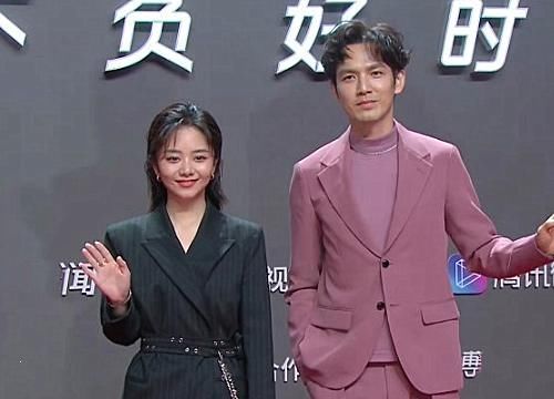 超越|女明星发布会生图：baby有点疲惫，谭松韵成熟，杨超越不敢认