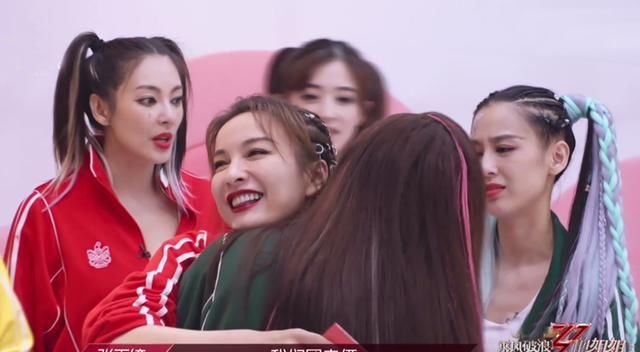  和李斯丹妮|浪姐五公宁静李斯丹妮抢人，王霏霏抢手万茜抱团，黄圣依让人心疼