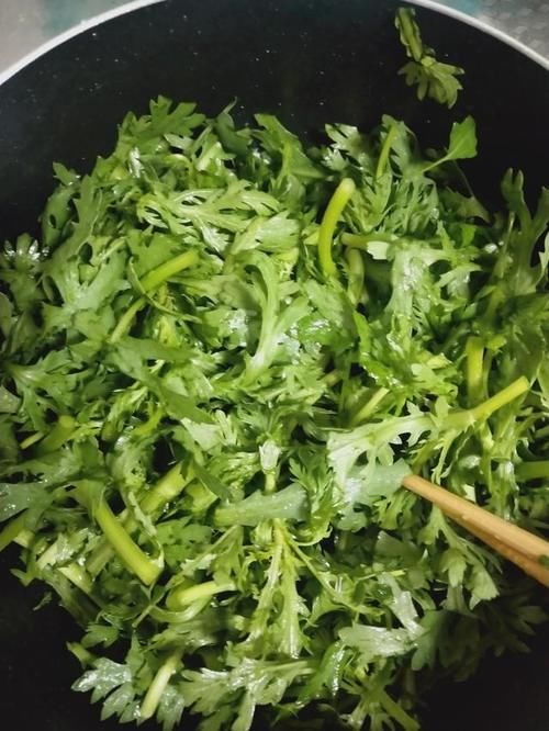  皇帝|进入三伏天，这道“皇帝菜”不要错过，蒸一蒸清香脆嫩，常吃开胃