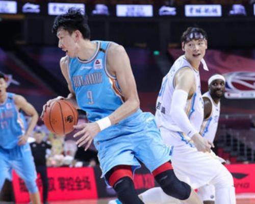 全场|难阻失利！周琦全场得到22分26篮板1抢断4封盖4失误