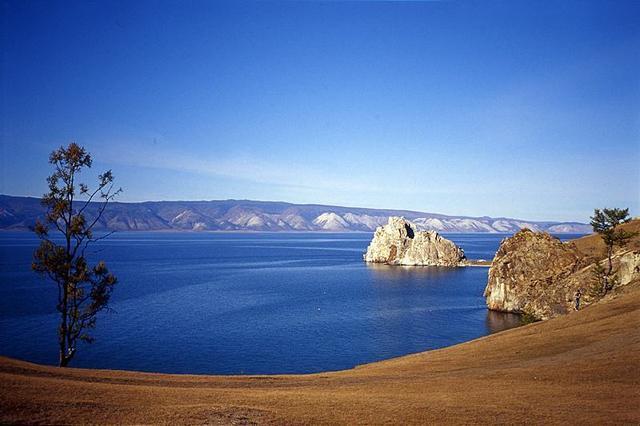 号称|贝加尔湖是最大的内陆湖,号称世界之井,它还有五个难解的谜团