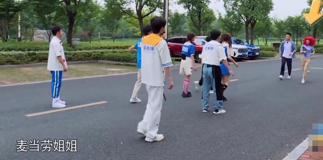 全员|《奔跑吧》彻底凉了,全员玩游戏放不开,状态掉线被吐槽赶着下班