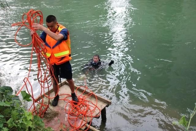  名男孩落水|贵阳两名儿童在公园玩水，一人溺亡……别让悲剧重演