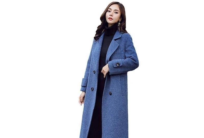 美的|在强调一次穿大衣别搭阔腿裤,看看下面女人怎么穿,美的与众不同
