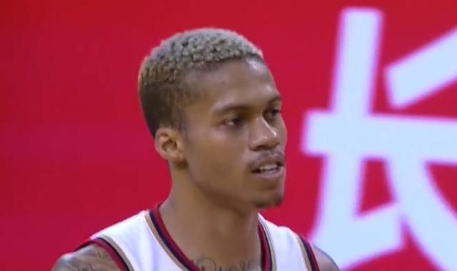 给力|爆冷！“巨人杀手”惨遭五连败 76分25板，外援真的太给力了