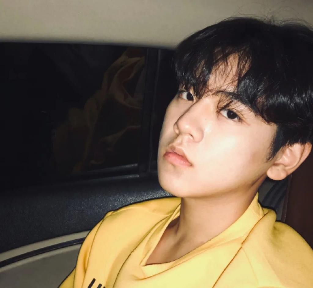  运动|33个肌肉帅哥争做“1”，你确定这不是专做给gay看的节目吗？