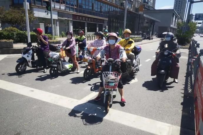  实拍|实拍！通告实施首日