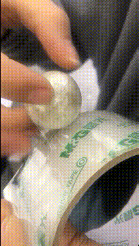  朋友|搞笑GIF：好迅速的换衣服，为了朋友脱单没少费心吧？