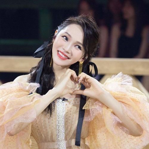  袁咏琳|《浪姐》队长故事剪辑，为何万茜无聊郁可唯抱大腿金晨黄龄没镜头