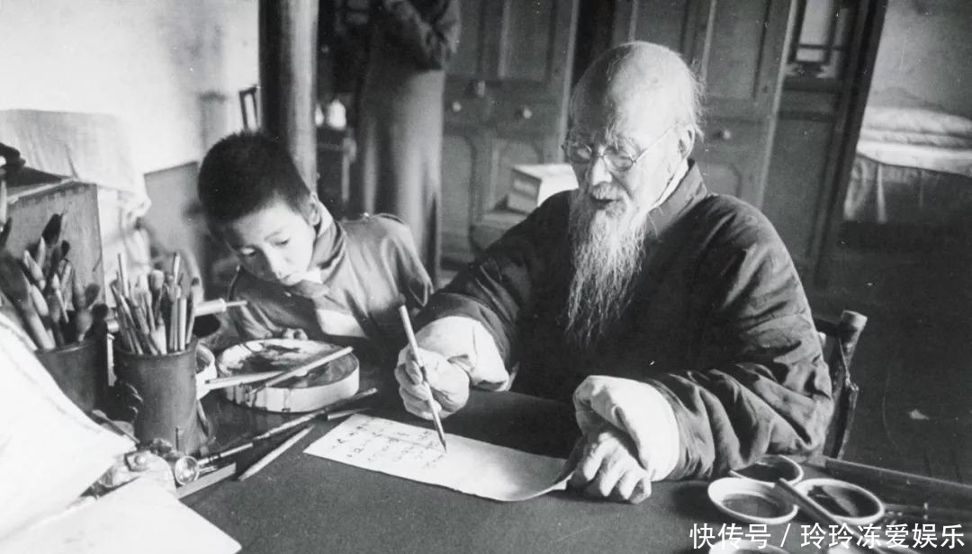 放大|齐白石画了一只蜻蜓, 卖出700万天价, 放大30倍后才发现绝妙之处