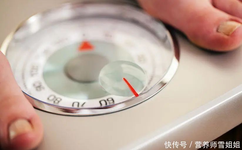  酒后|48岁男子，昏迷入院，3小时后离世，酒后最忌一件事，别不在意