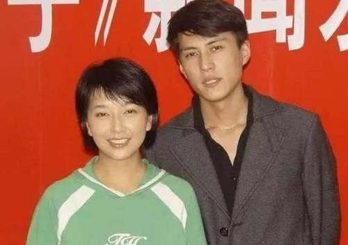  江珊|她是著名女演员，独自一人养育女儿17年，前夫娶“白富美”