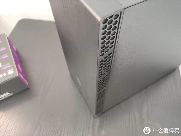 酷冷|简约别致小机箱，酷冷至尊MB400L智瞳(铁侧版)装机
