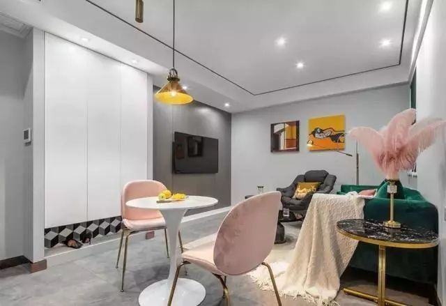  客厅|100平米现代风装修，二居室的房子越看越有品