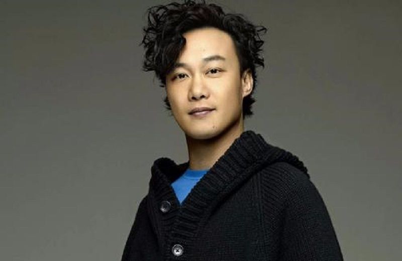 陈奕|陈奕迅46岁的生日庆生,自夸自己很瘦,却遭到网友们的反驳