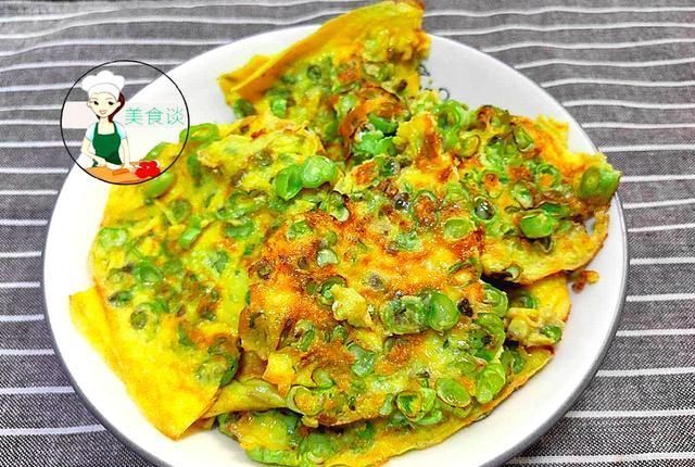  特香|三伏天，遇到此菜别手软，钙是南瓜4倍，煎蛋吃特香，现在正当季