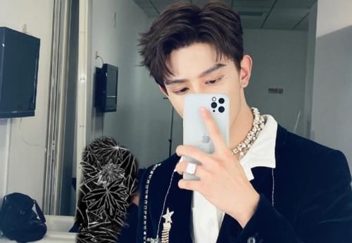  好评|选秀团相继“塌房”，UNINE惨淡收场R1SE引争议，而他们备受好评