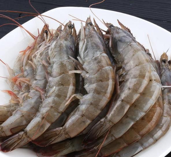 年老|处理大虾，虾线到底挑不挑？30年老渔民教你正确吃法，别再错了