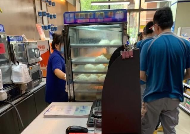  监控|杭州妻子失踪案嫌犯杀妻后购买创可贴洗洁精，警方调走超市监控