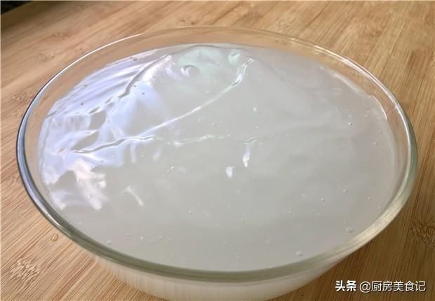  凉粉|手把手教你在家做凉粉，滑嫩劲道，比例和做法都给你，不用出去买