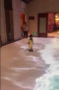  人生|搞笑GIF：孩子或许这是你人生的巅峰，你要懂的珍惜