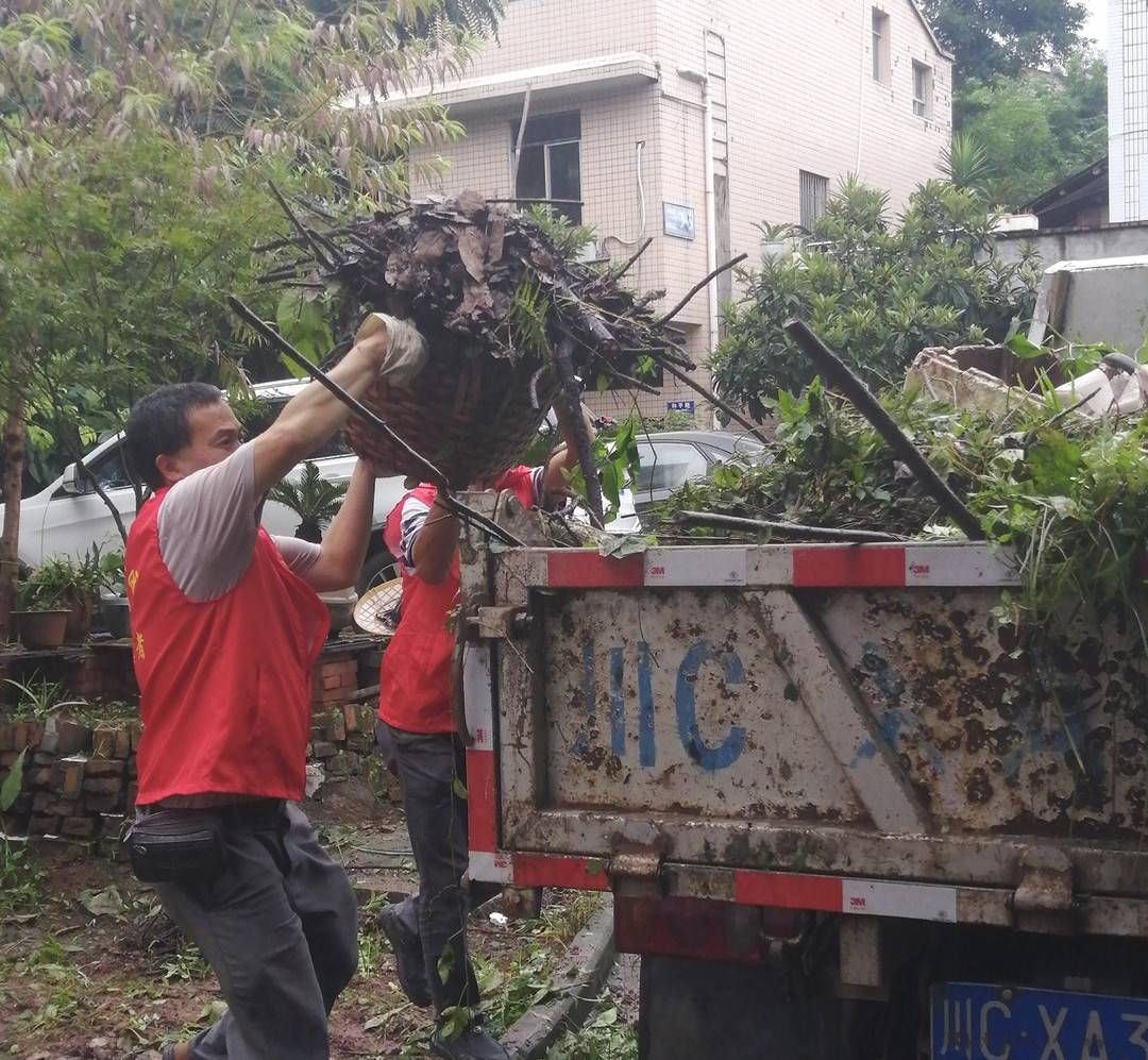 创文|巩固创文成果 四川自贡沿滩有支爱管“闲事”的文明督导队