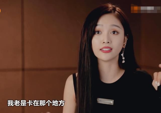  吴宣仪|吴宣仪考科目一挂科，当镜头扫过屏幕上的分数，这成绩我没眼花吧