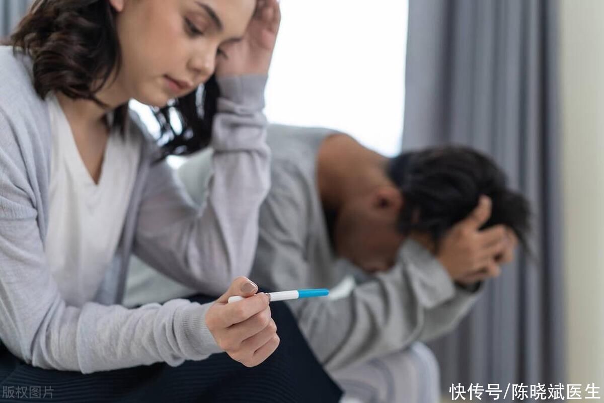 男人经常使用左右手(经常“用手”的男人，可能会遭受这5大伤害，越早知道越好)