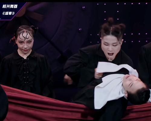  弊大于利|《这就是街舞》水舞台弊大于利，齐舞观赏性大减，三点劣势成硬伤