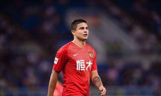  河北华夏|中超：艾克森怒怼记者 前金童重返中超？恒大旧将加冕华夏射手王