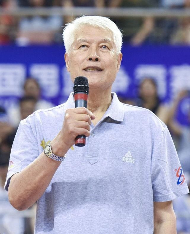  中国男篮|没有姚明那种顶级中锋，却创造历史最好成绩，94男篮如何做到的？