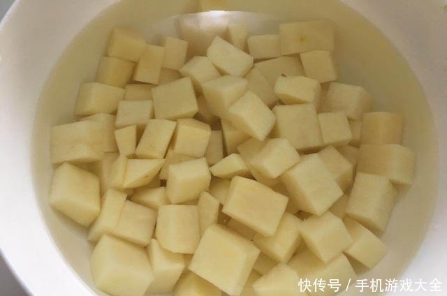 汤汁|土豆新吃法,开胃下饭,营养美味,好吃到汤汁都不剩