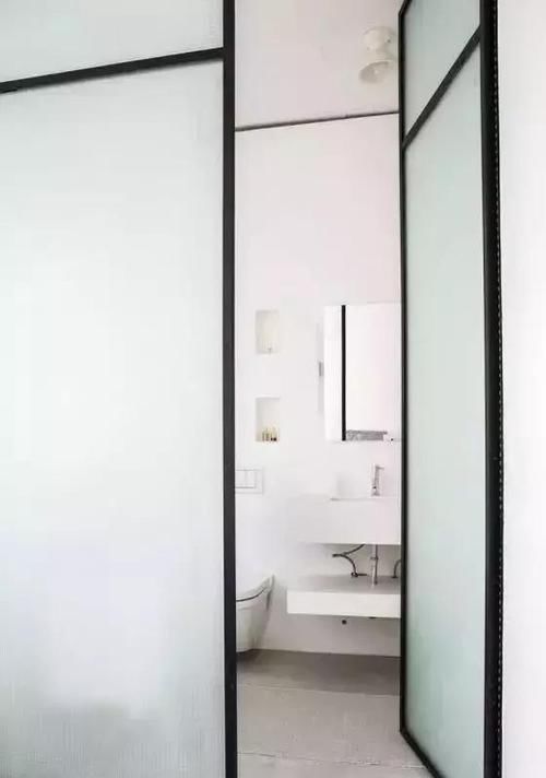  老师傅|50岁老师傅专攻卫生间装修，教你解决干湿分离、臭味、采光问题