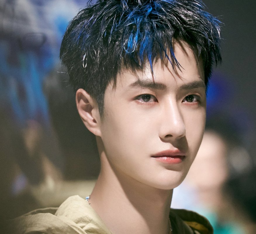  爱豆|同样是韩系爱豆转型，张艺兴被嘲了5年，而王一博仅用1年便登顶