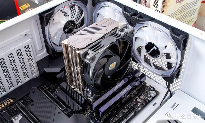  款机箱|存储厂的机箱是什么样子？威刚(ADATA) XPG 入侵者机箱测评