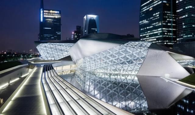 悲剧|设计再牛,也会翻车!扎哈、赖特、柯布西耶的“悲剧”