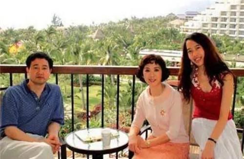 定居|80年代第一美人：迷倒万人，当红时却定居美国，67岁依然很美