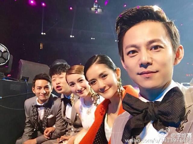  快乐大本营|谢娜初上《快本》只是丫鬟，24年前嘉宾更精彩，难怪李湘底气足